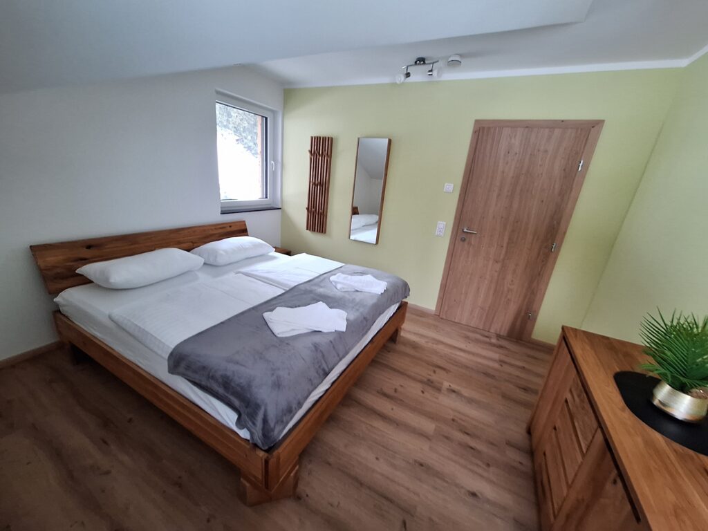 Schlafzimmer-Ap4